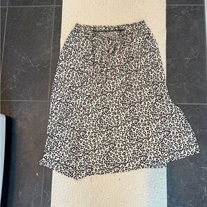 SHEIN Black and White Leopard A-Line Skirt